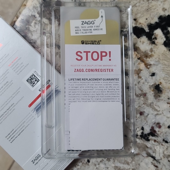 Zagg Invisible Shield - Picture 3 of 4